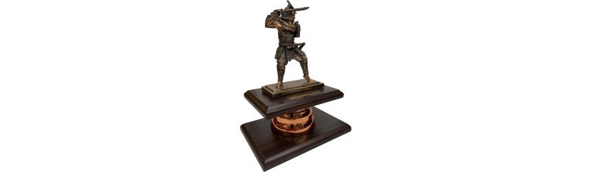 RESIN SAMURAI TROPHY MOUNTED ON WOOD VENEER BASE 9''